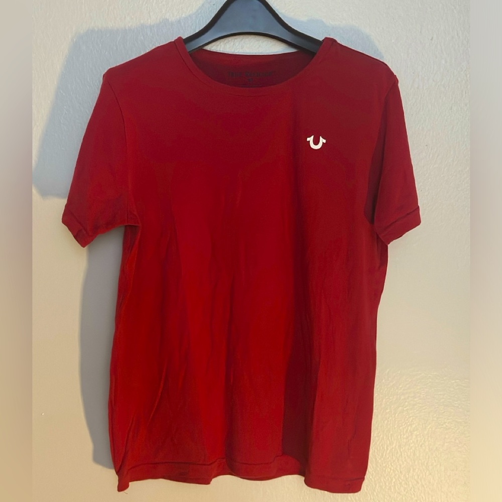 True Religion T-Shirt | Crafted w/ Pride Since 02’ Sz: (XS/S in Men) = (14-16Y)